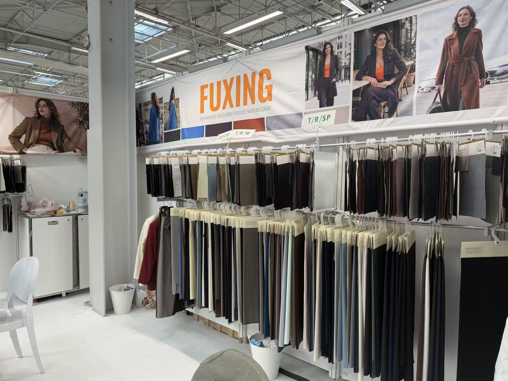 푸싱 텍스타일 booth at Texworld Apparel Sourcing Paris